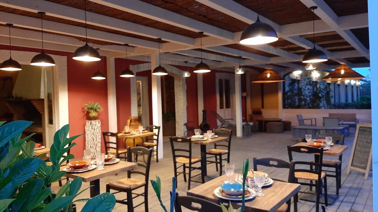 Bio Agriturismo Valle Dei Calanchi Кастільйоне-ін-Теверина Екстер'єр фото